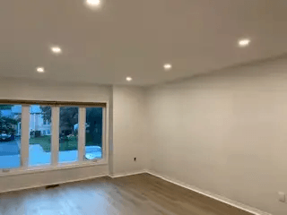 33 Harbour Crescent - Photo 2 of 5