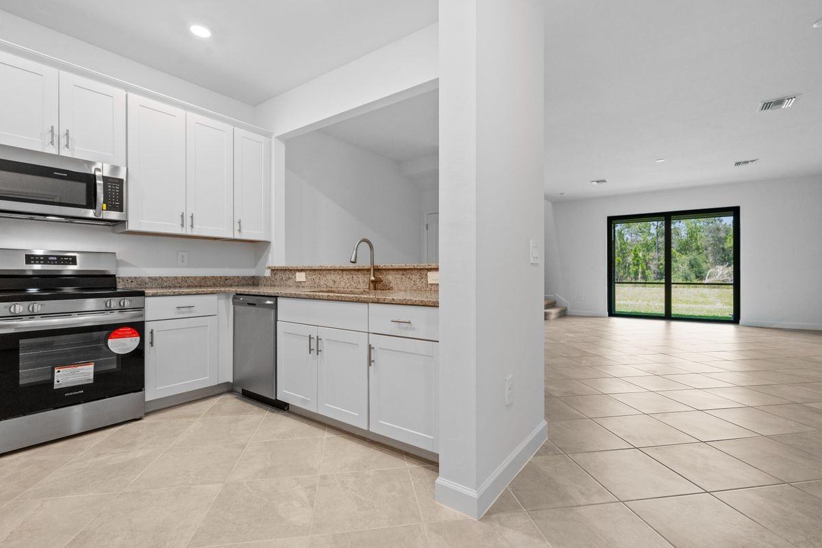 14154 Gardeners Way - Photo 4 of 25