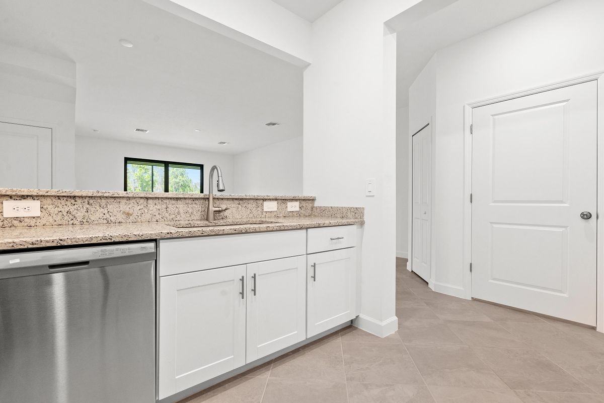 14154 Gardeners Way - Photo 7 of 25