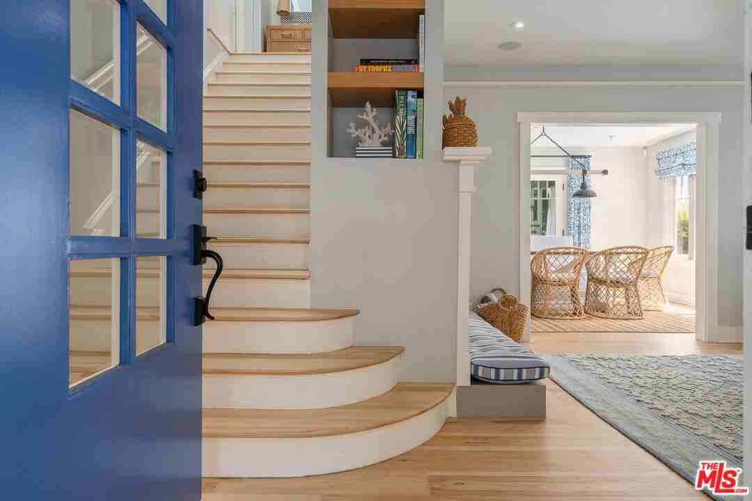 12 Seaview Ter - Photo 3 of 24