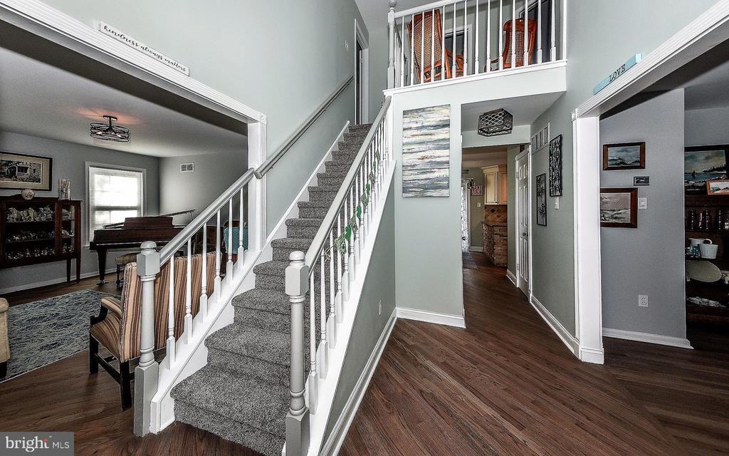 503 Palmer Farm Dr - Photo 3 of 23