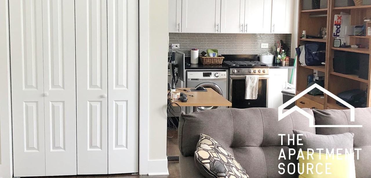 2129 N Dayton St #308 - Photo 2 of 9