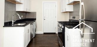 N Greenview Ave #3W - Photo 1 of 1
