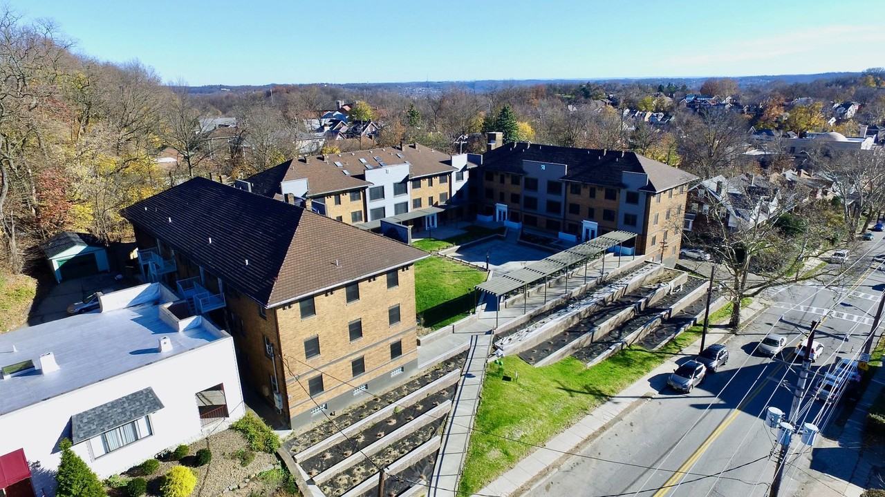 The Square at Squirrel Hill Apartments - Photo 5 of 27