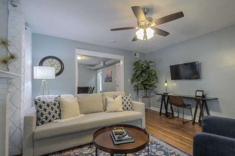 2541 Cherry St - Photo 4 of 34