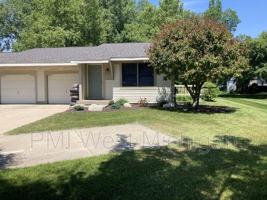 featured image of 2703 Woodmeadow Dr Se