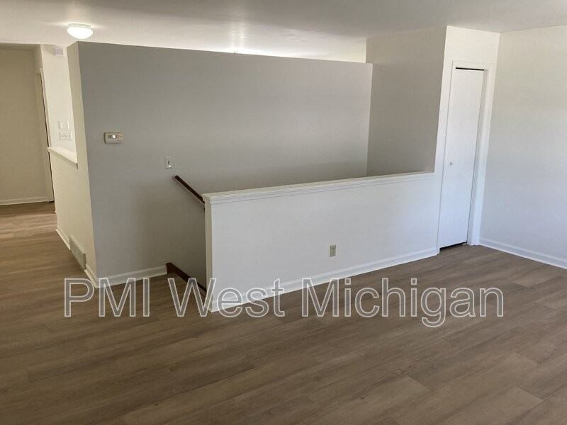 2703 Woodmeadow Dr Se - Photo 7 of 45