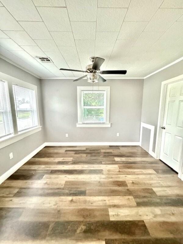 5907 W 7th St - Photo 2 of 8