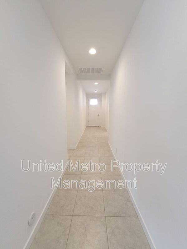 12205 E Sereno Rd - Photo 3 of 17