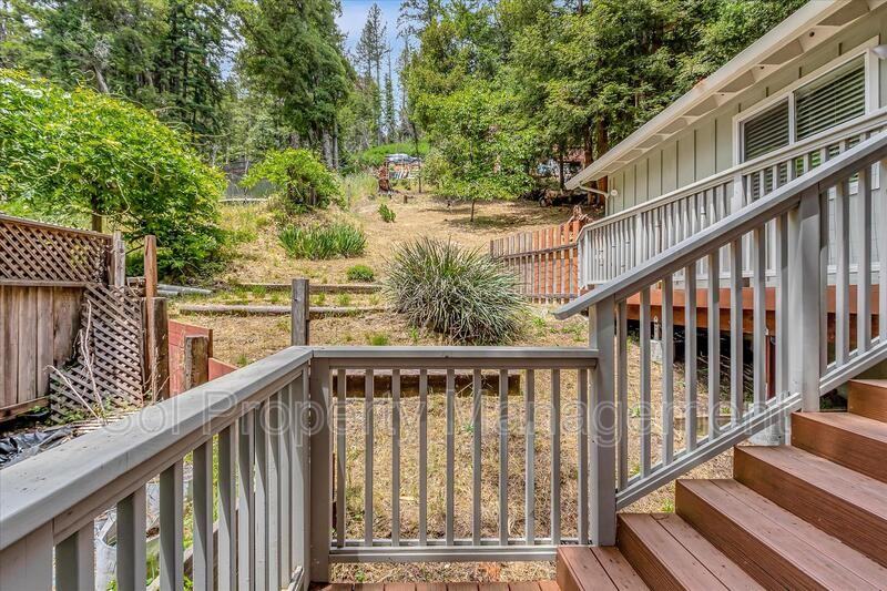 620 Allan - Photo 3 of 23