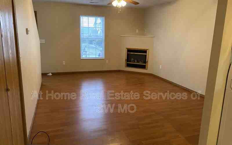 1503 W Frosty Dr #3 - Photo 2 of 11