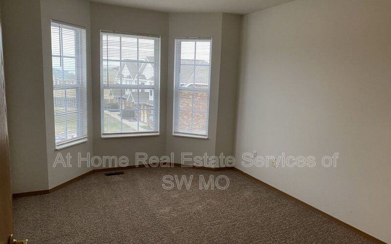 1503 W Frosty Dr #3 - Photo 6 of 11