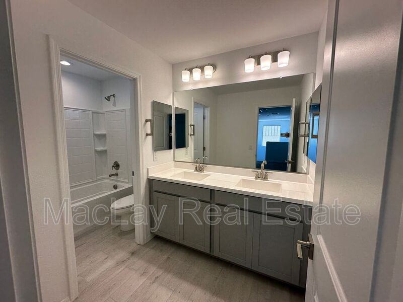 3809 N 100th Dr - Photo 6 of 22