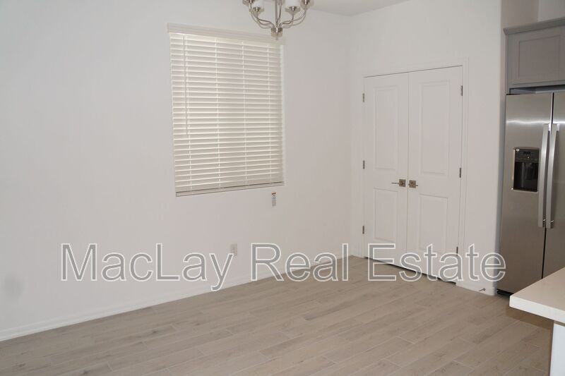 3809 N 100th Dr - Photo 7 of 22