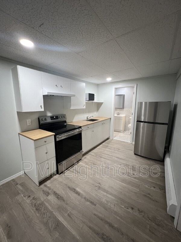 470 Williams Way N - Photo 3 of 11