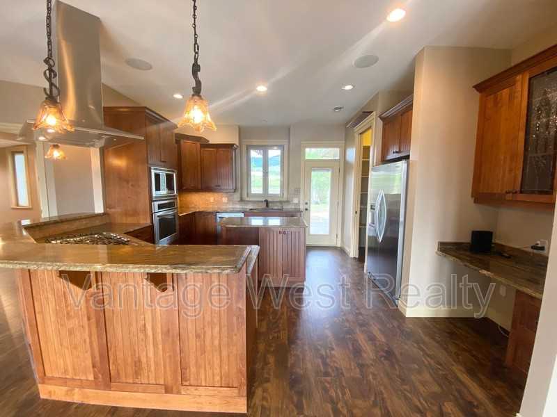 2 Old Vernon Rd - Photo 3 of 34