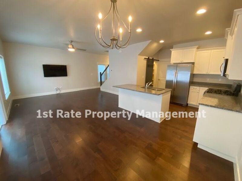 399 S Academy Ln - Photo 6 of 27