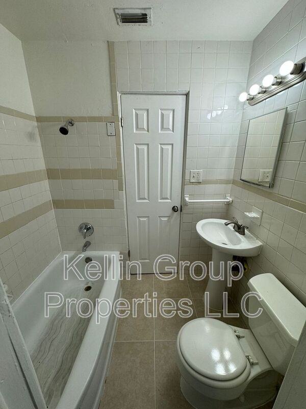 2027 37th St S - Photo 6 of 12