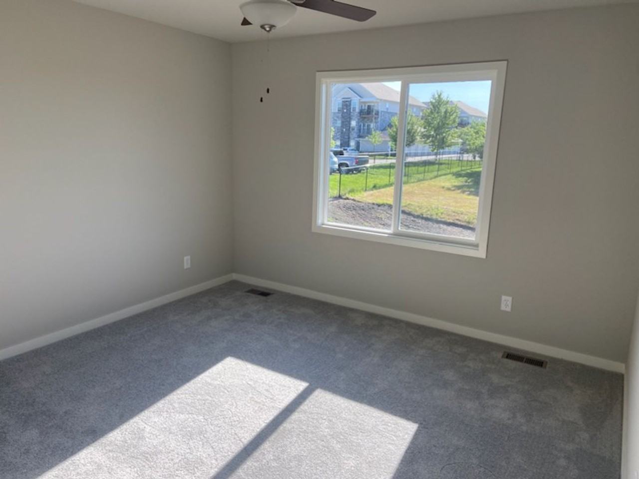 2901 3rd Ave Sw - Photo 6 of 22