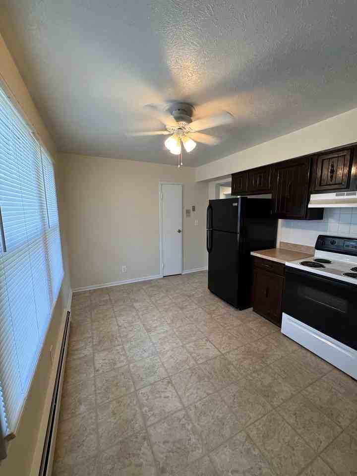 3872 Niles-Carver Road - Photo 2 of 9