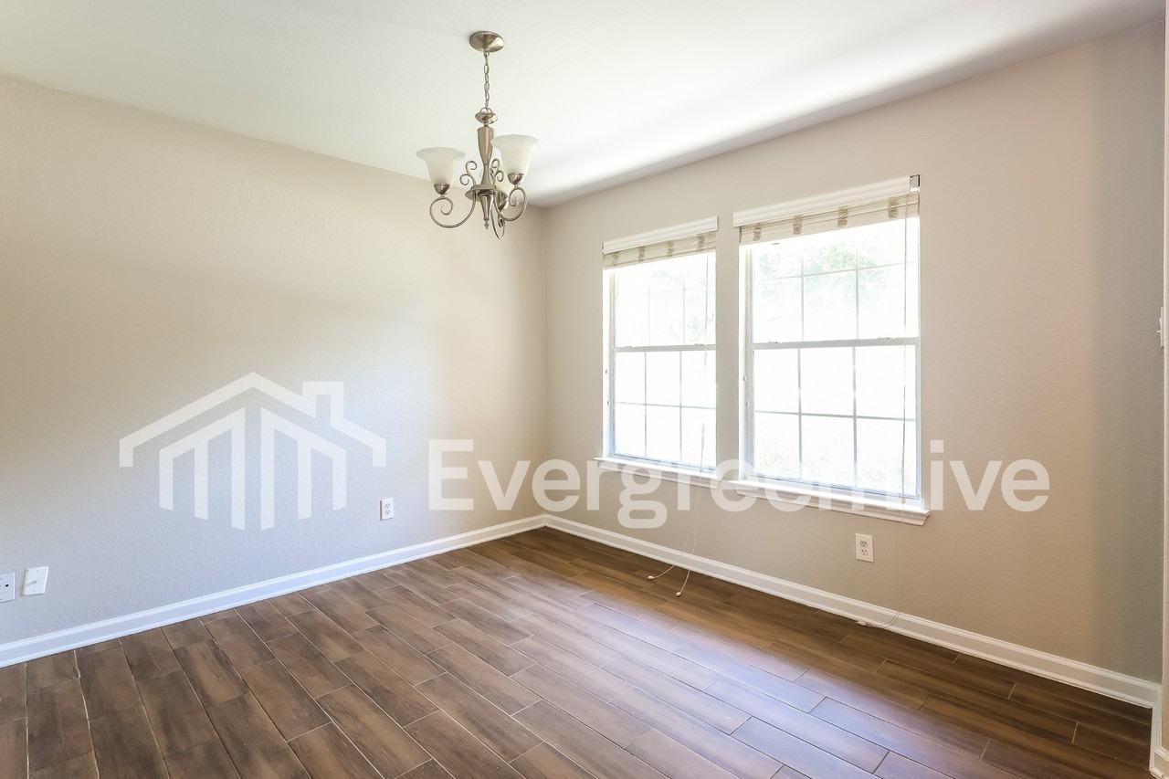 211 Roswell Cyn - Photo 3 of 17