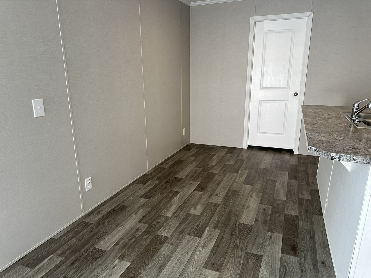 2239 Wellington Green Dr #20 - Photo 6 of 40