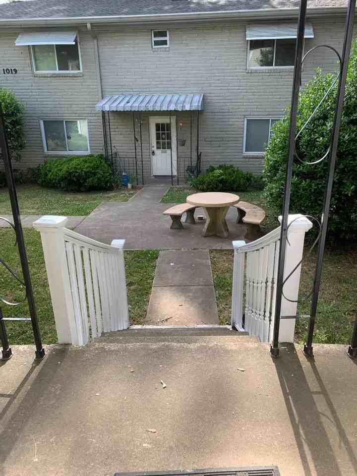 1015 Rosser St Nw #1 - Photo 2 of 9