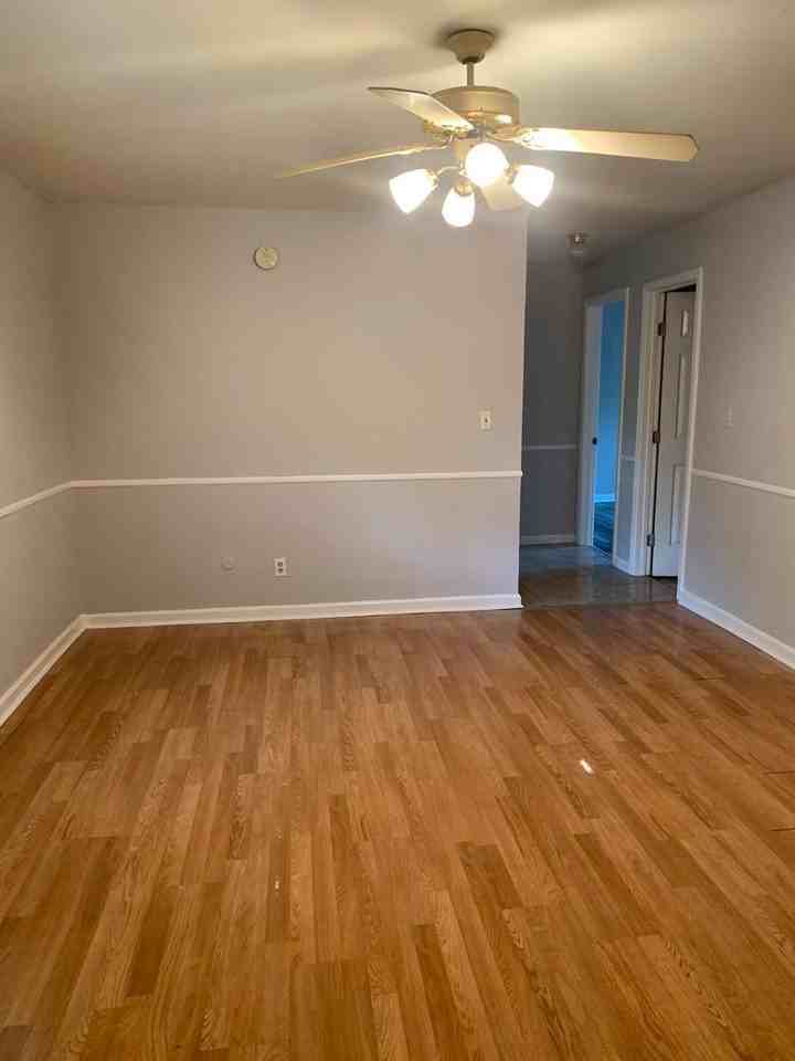 1015 Rosser St Nw #1 - Photo 4 of 9