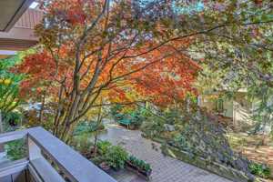 featured image of 832 100th Ave Ne #104