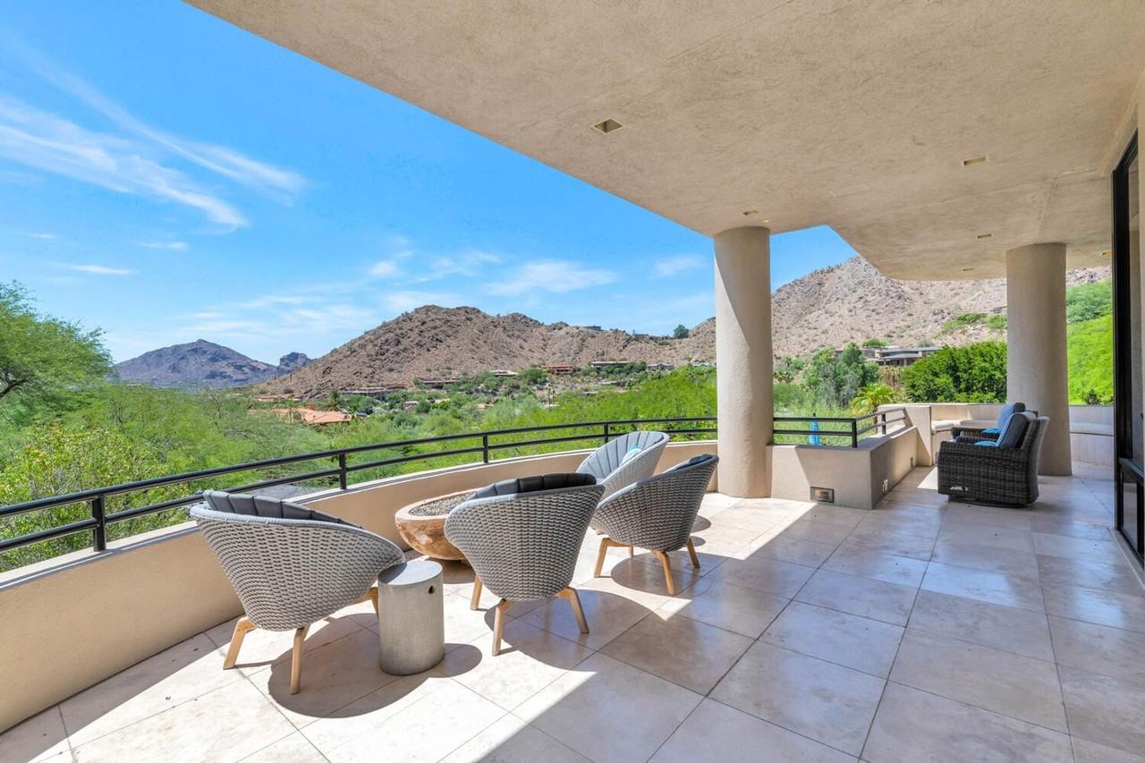 4612 E Foothill Dr - Photo 2 of 38