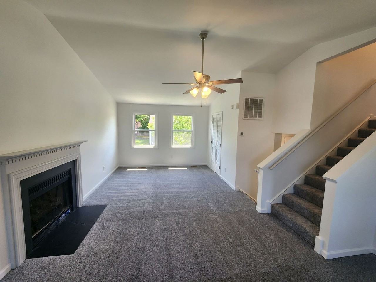 4364 Cypress Dr - Photo 5 of 9