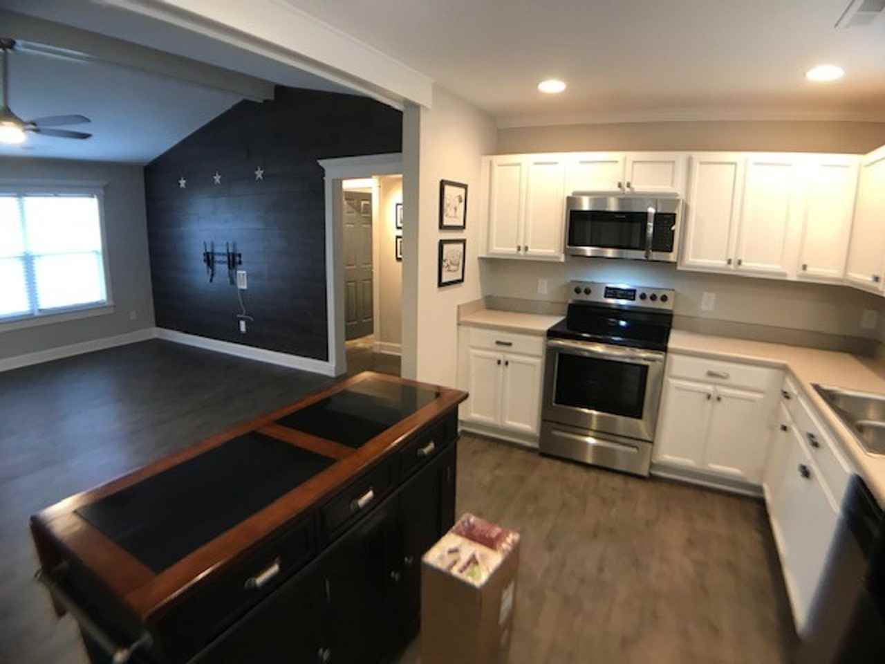111 Hunter Landing Dr - Photo 5 of 20