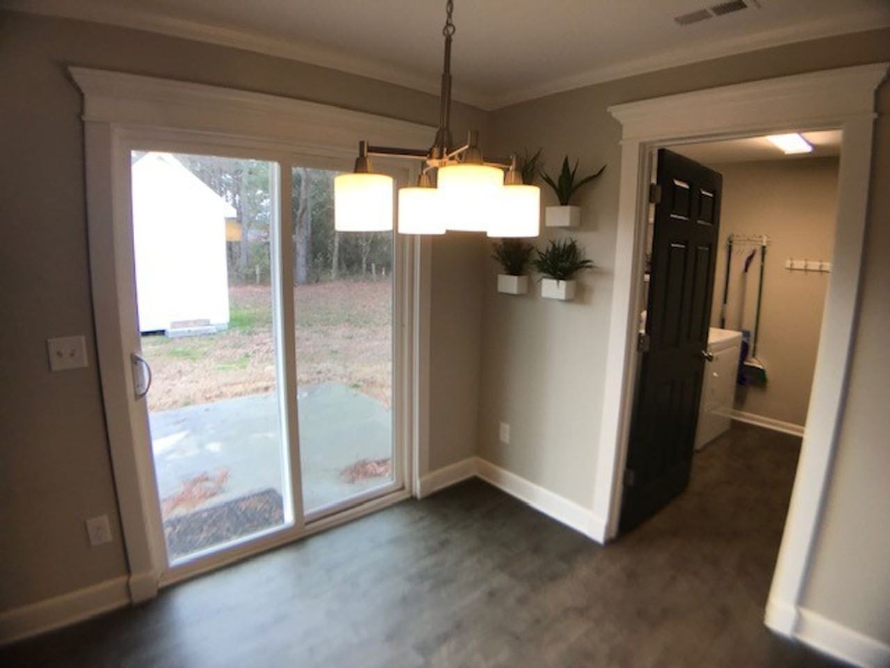 111 Hunter Landing Dr - Photo 6 of 20