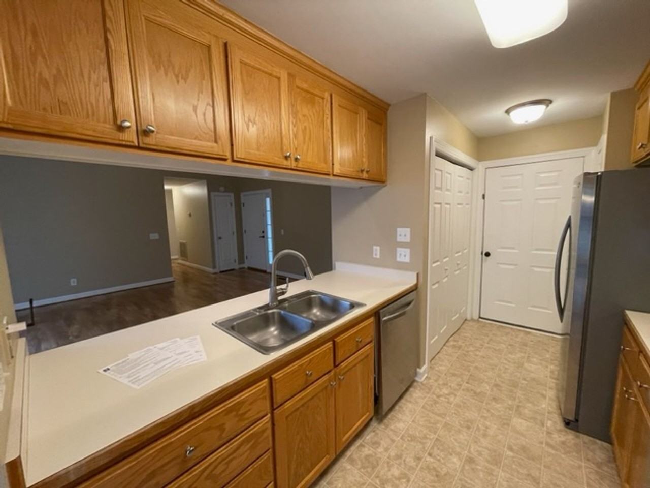 1017 Bren Arbor Ct - Photo 6 of 27