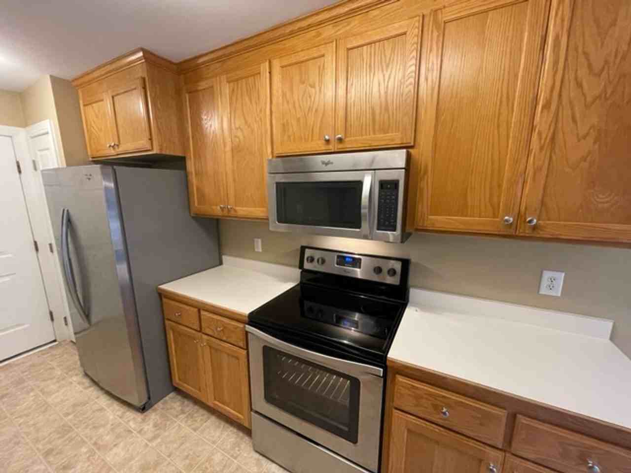 1017 Bren Arbor Ct - Photo 7 of 27