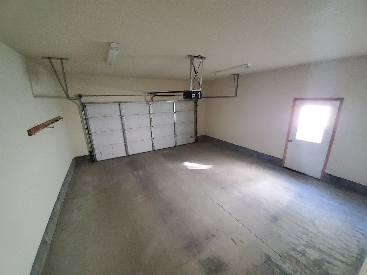 2345 Karen Ct - Photo 3 of 16