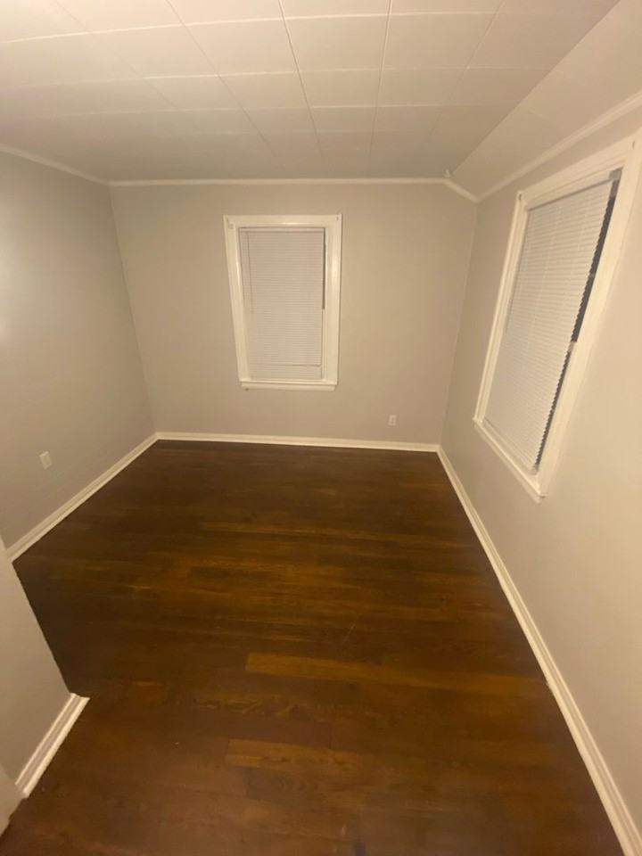 917 Fahs St - Photo 4 of 12