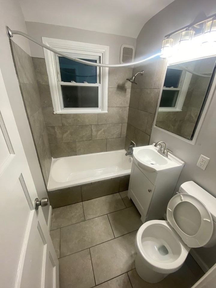 917 Fahs St - Photo 7 of 12