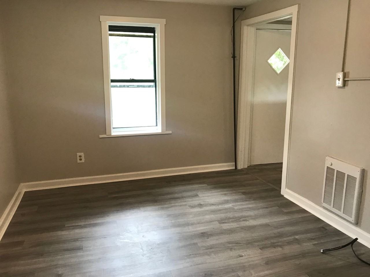 2943 Arlington - Photo 3 of 11