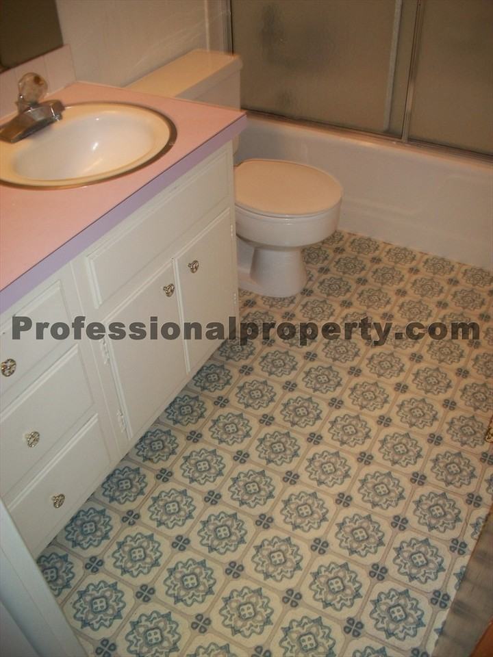 DIX200 - Photo 2 of 7