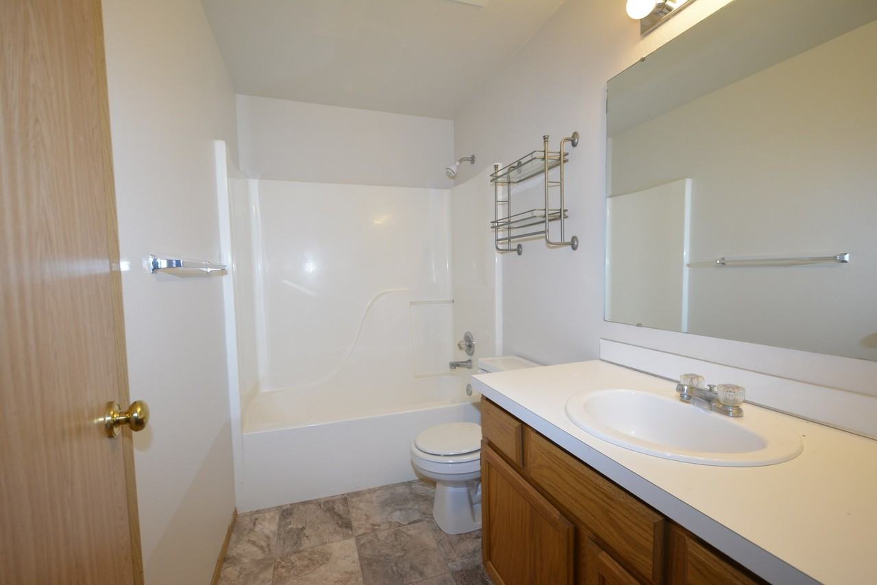 11212 67th Avenue Ct E - Photo 6 of 22