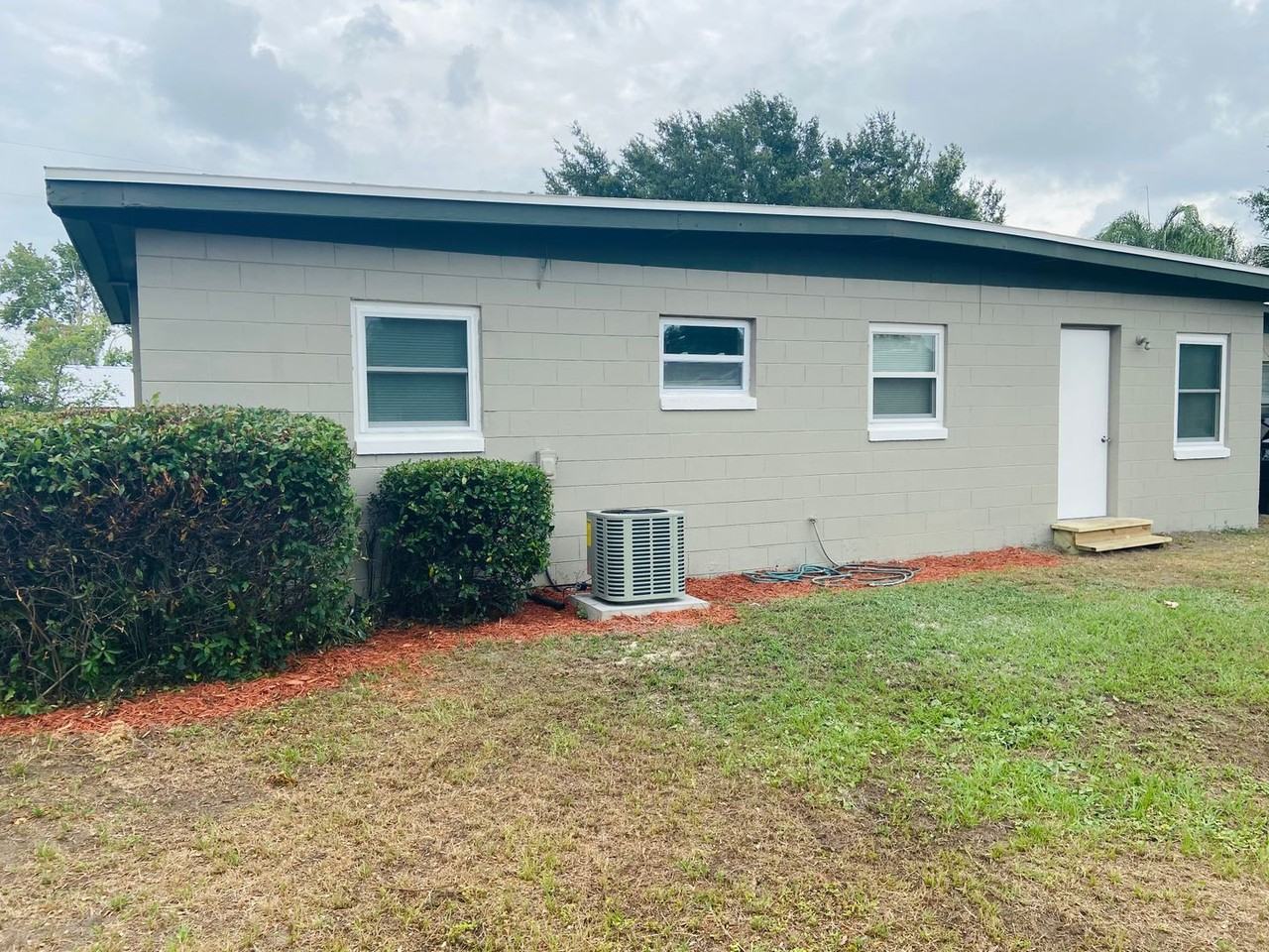 2216 Lake Sunset Dr - Photo 3 of 14