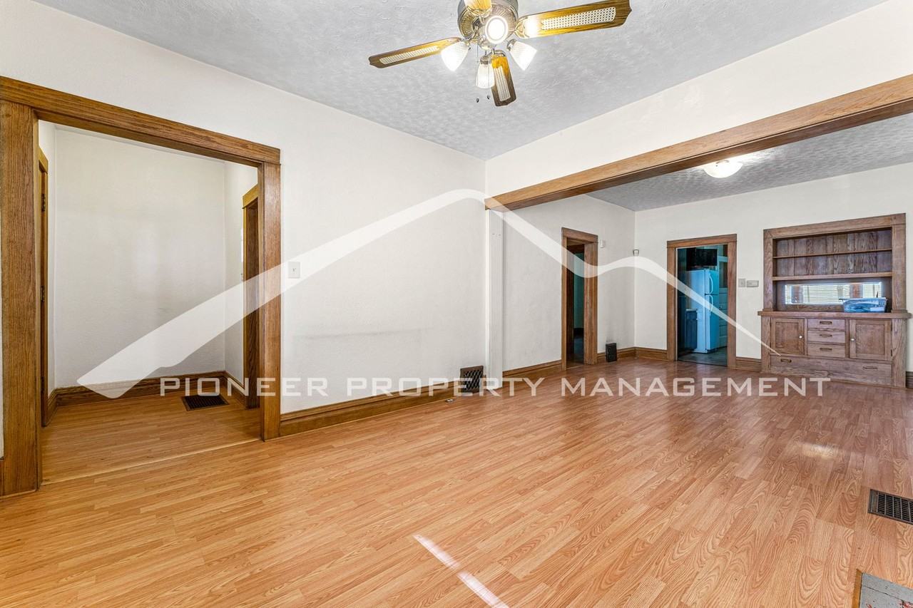 3240 N Josephine St - Photo 4 of 17