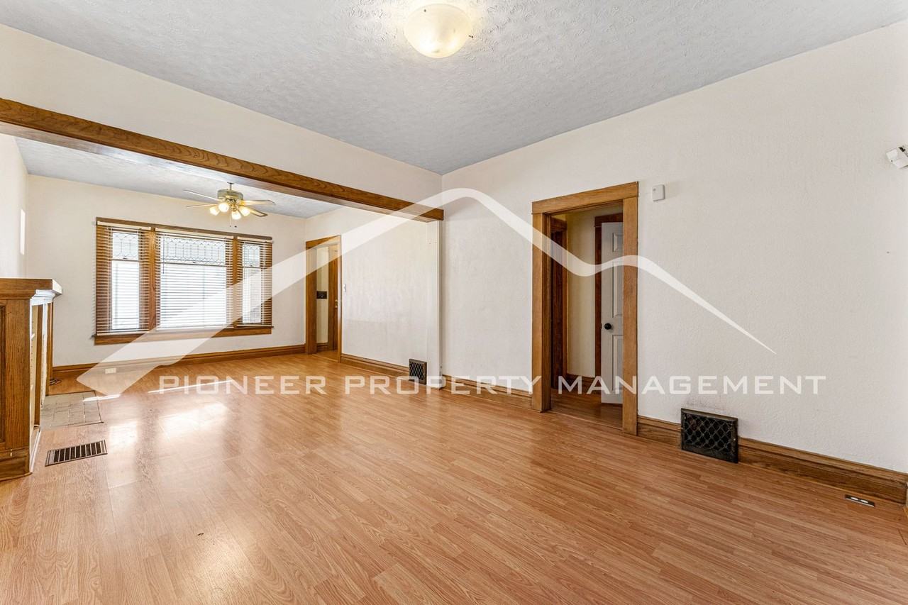 3240 N Josephine St - Photo 5 of 17