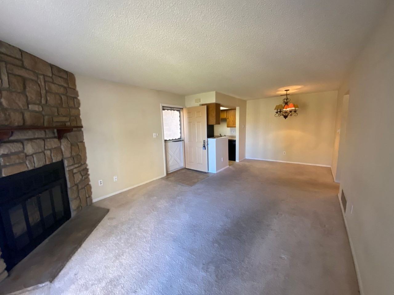 848 Tenderfoot Hill Rd #101 - Photo 3 of 11