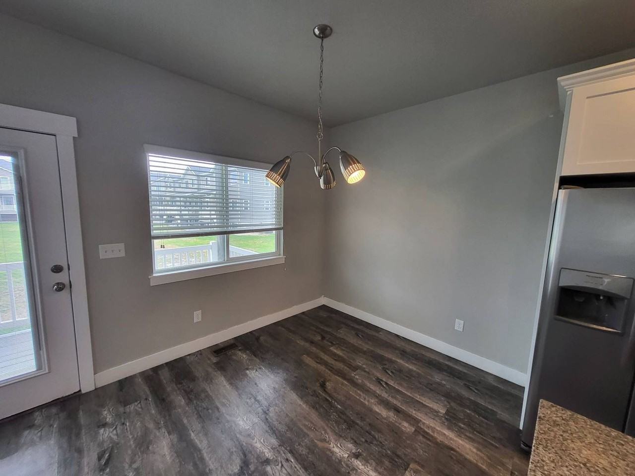 698 S 1803 W - Photo 3 of 20