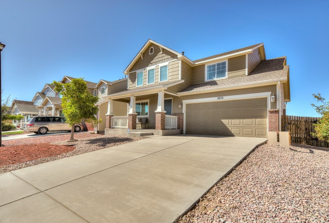 1835 Bucolo Ave - Photo 3 of 35