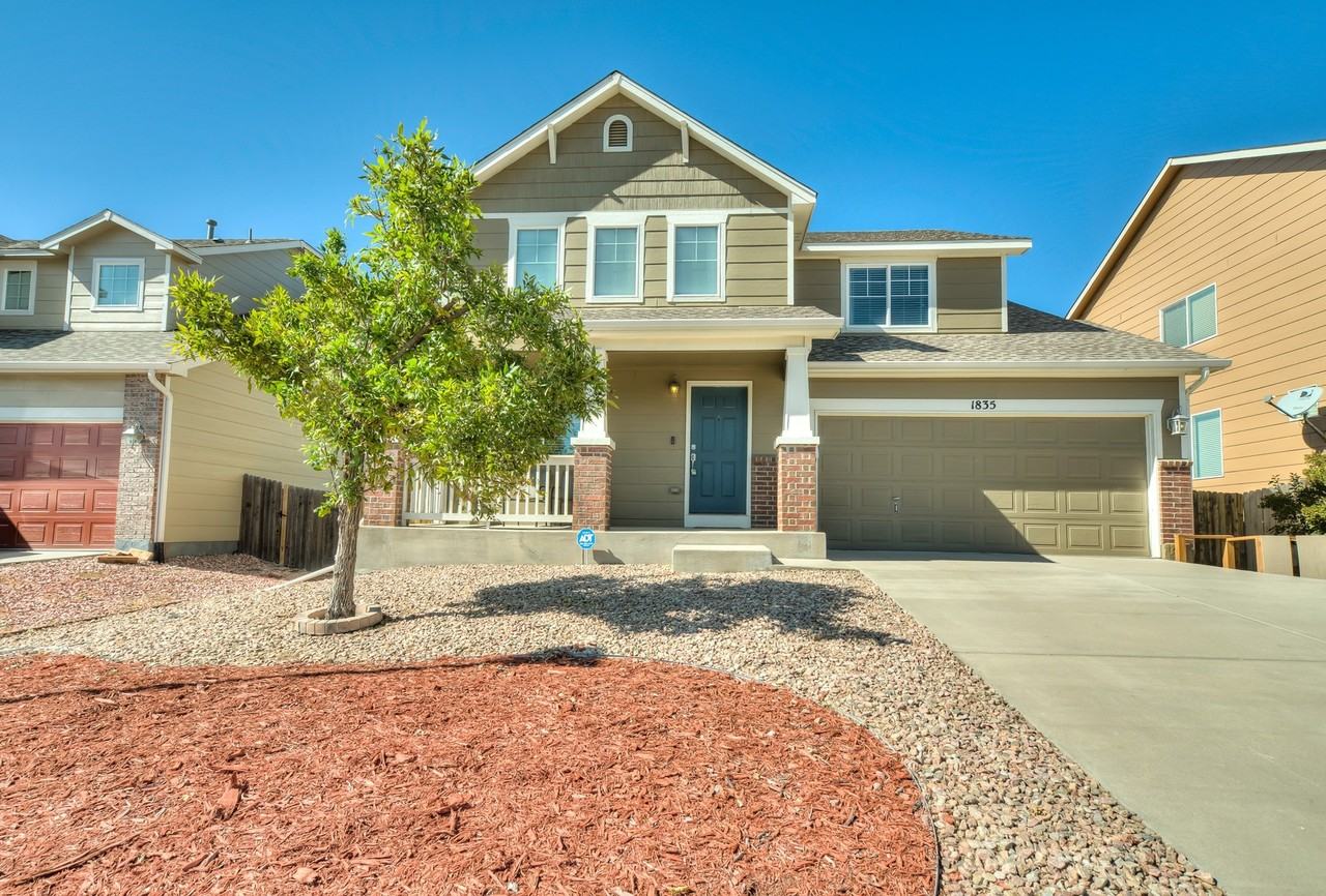 1835 Bucolo Ave - Photo 2 of 35