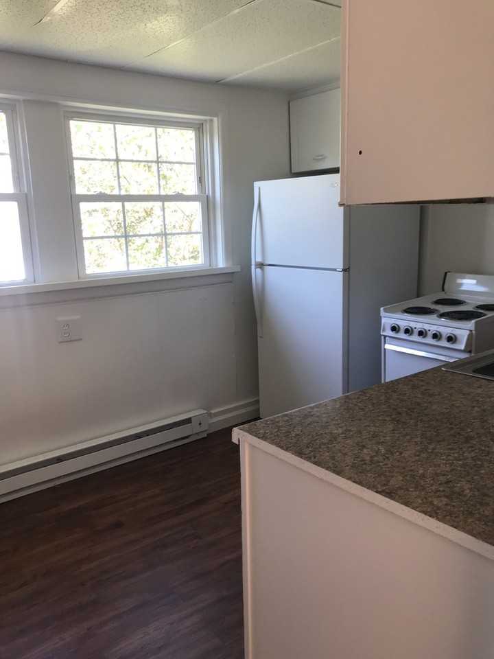 314 S Queen St #1 - Photo 2 of 4