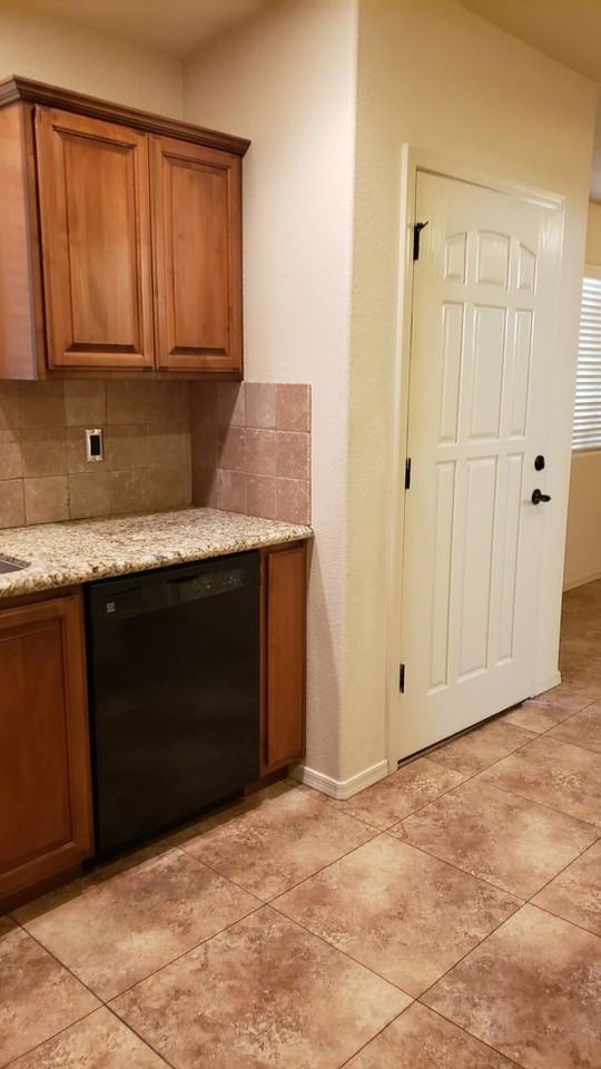 2215 Sandwood Dr #102 - Photo 2 of 14